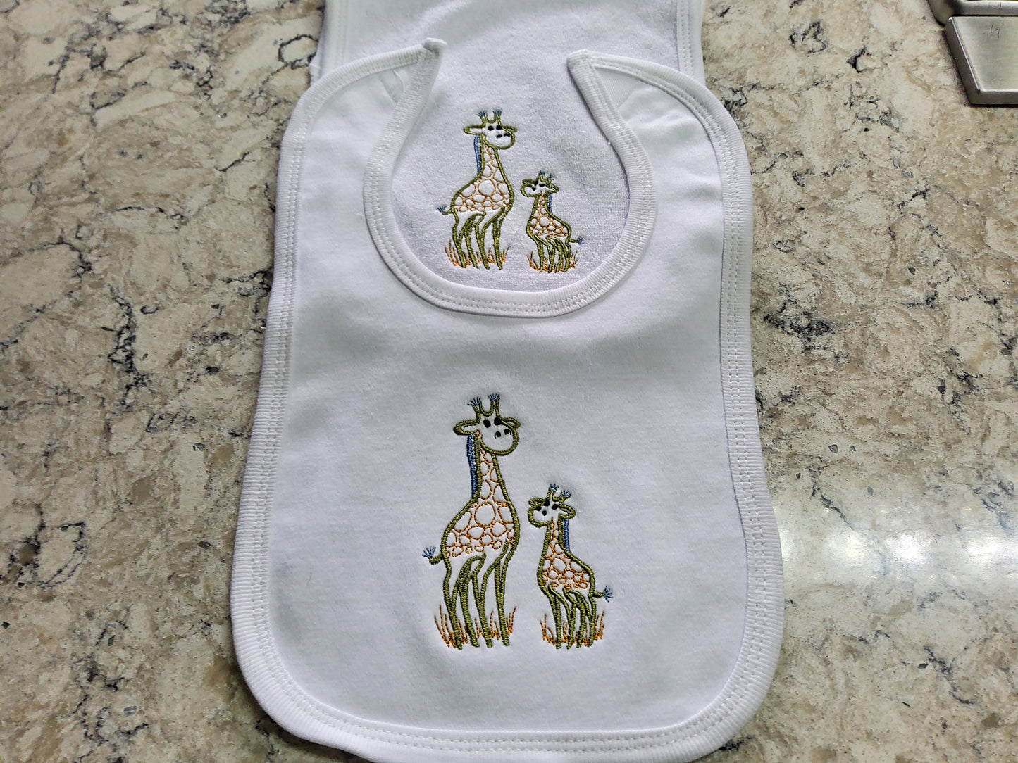 Custom Embroidered Matching Bib and Burp Cloth &quot;&#39;Mama and Me&#39; Giraffes&quot;